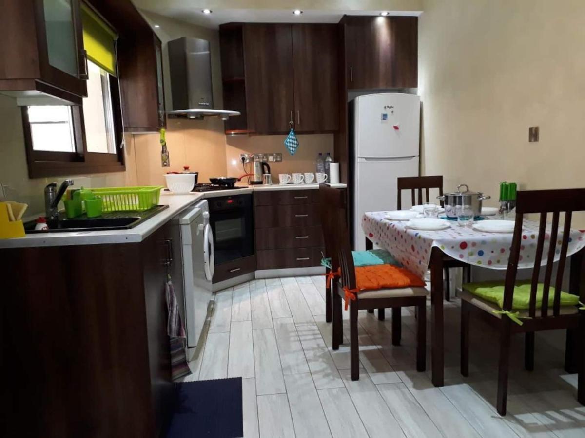 Stay Garden Flat Larnaca Bagian luar foto
