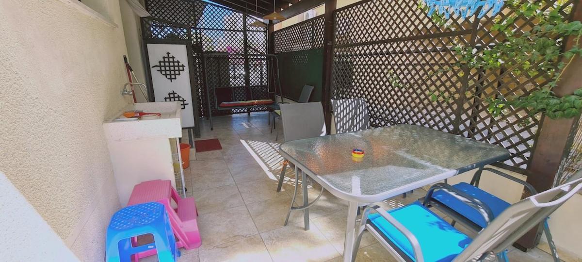 Stay Garden Flat Larnaca Bagian luar foto