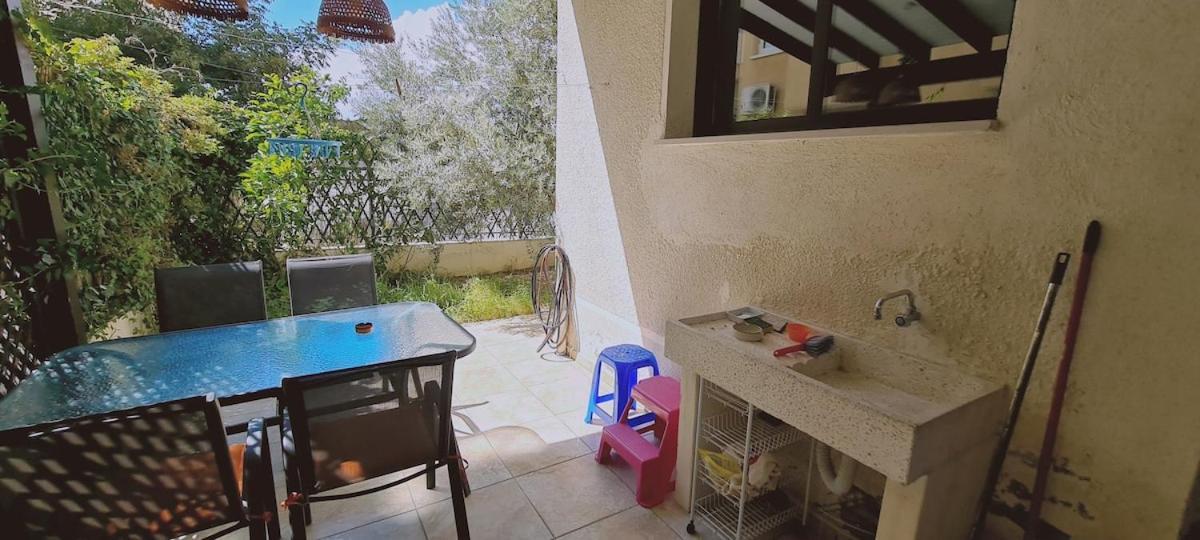 Stay Garden Flat Larnaca Bagian luar foto